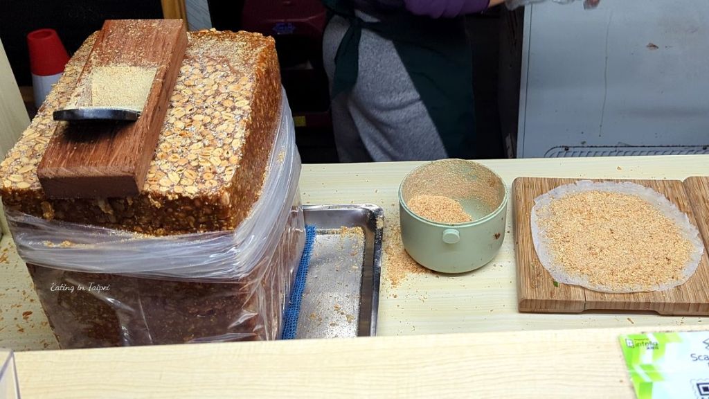 peanut roll ice cream Nanjichang night market 3