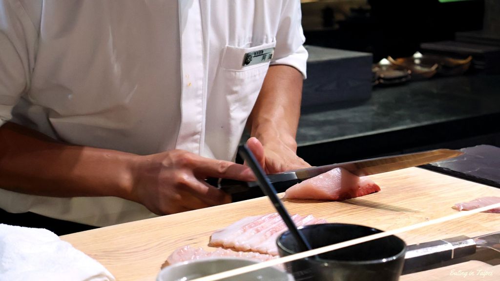 Yo sushi yellowtail sushi counter